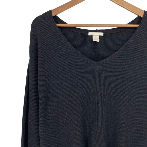 H&M BASIC Oversized V Neck Wool Blend Sweater Size Medium Charcoal Gray Ribbed - Picture 2 of 5